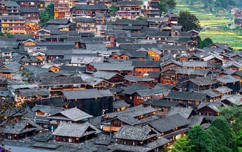 理县6种常见的外墙仿石漆施工工艺！